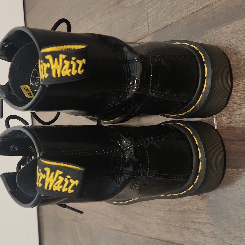 Patent leather docs - Picture 4 of 7